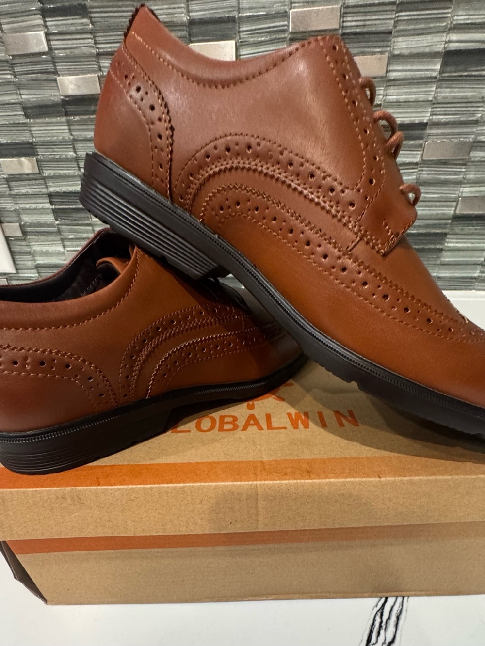 Global Win Men's Tan Brogue Lace-Up Oxfords